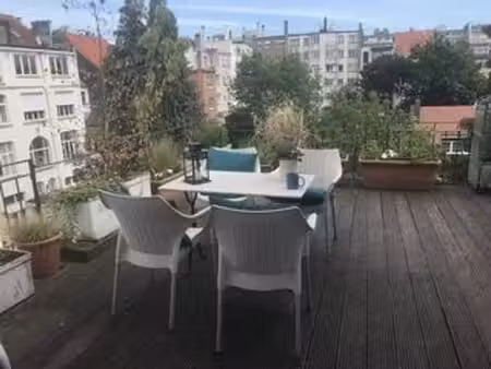 appartement meublé à 2 pas de saint-michel avec terrasse de