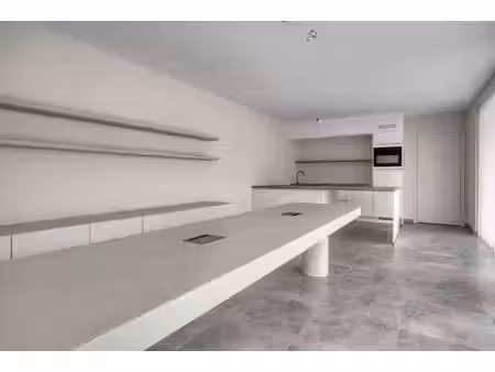 appartement moderne avec possibilité de bureau ou de cabinet