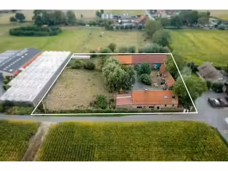 ferme charmante avec prairie sur 4.029 m²