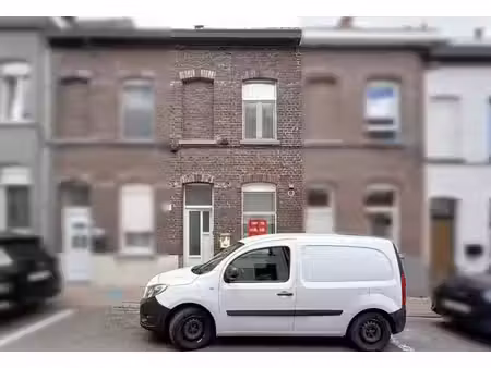 maison de ville chaleureuse