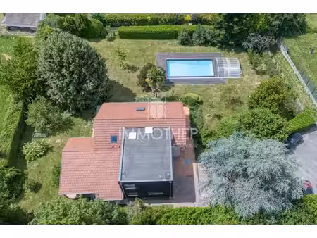 maison de luxe à vendre à charnècles