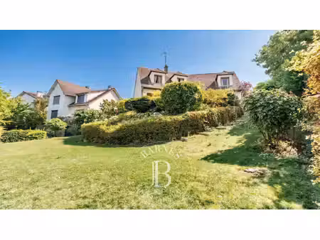 maison de luxe à vendre dans le quartier grandchamp