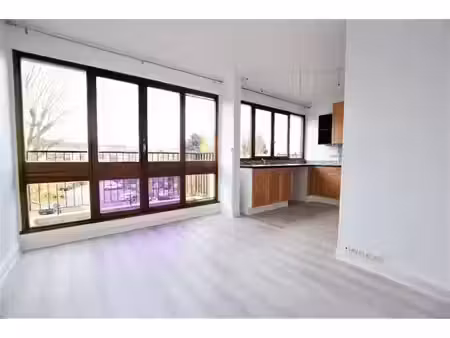 location appartement 1 pièce 26 m² à le chesnay (78150)  706 €