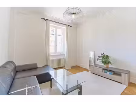 appartement t3 traversant 47m2 garibaldi
