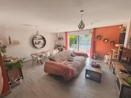 creil – maison familiale 103 m² avec piscine  jardin  garage et dépendance