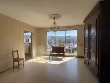 appartement lumineux 4 pièces à bar-le-duc