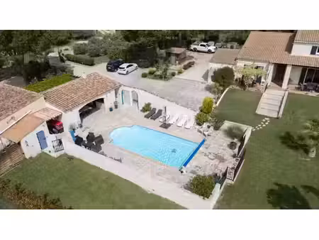 vente villa 180 m² à la fare-les-oliviers (13580)  835 000 €