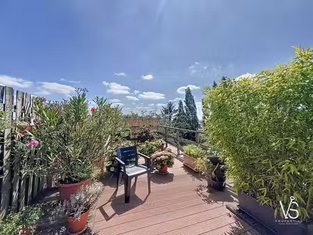a louer – superbe penthouse avec terrasse plein sud !