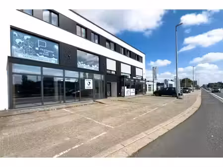handelspand 224m² langs de n43 te deinze