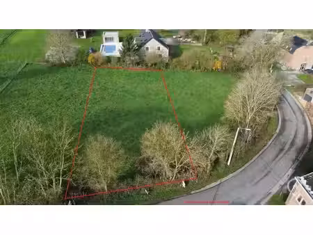 superbe terrain plat idéalement située à heyd
