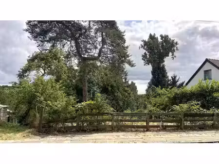 terrain à bâtir - contenance de 553 m² - orientation sud est