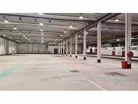 a louer entrepôt +/- 4.640 m² - possibilité d'extension