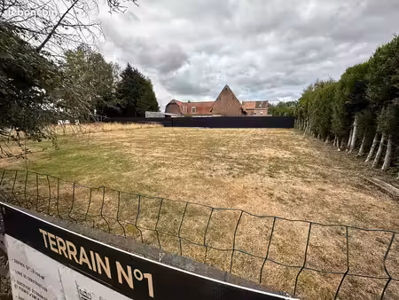 terrain constructible à vendre - emplacement au calme en bout d'allée