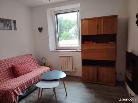 loue t2 dans maison jurassienne rénovée lieudit les combes 39400 longchaumois