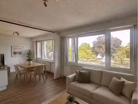 beau 4 pièces rénové avenue de la forêt-noire