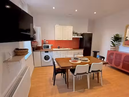 t4 meublé climaitse 70 m² - garage  terrasse  cour -basse ville