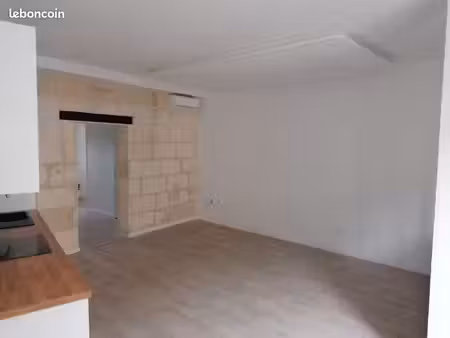 appartement 2 chambres de 74 m² à louer – vayres centre-ville