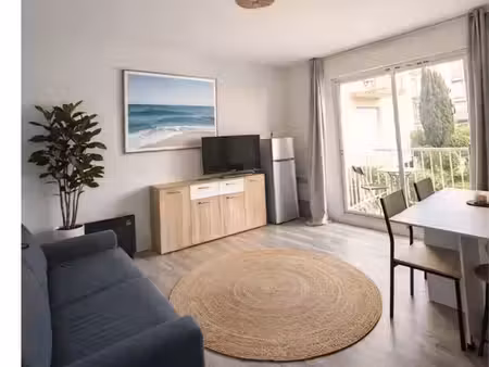 appartement 100 mètres plage 50 mètres supermarché