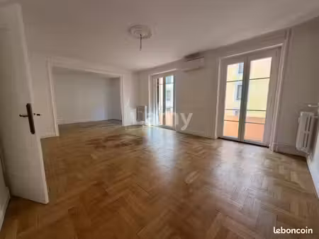 appartement 3 pièces 92 m²