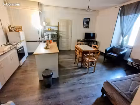 t2 meublé calme au village