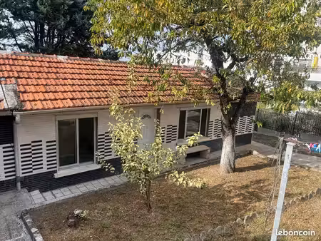 grand f2 à louer