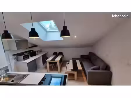 joli appartement atypique très calme