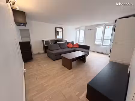 t2 meublé - 40 66 m2 - rue st denis - gardien