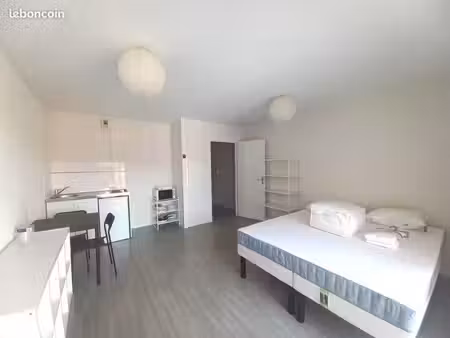 appartement 1 pièce 28 m²