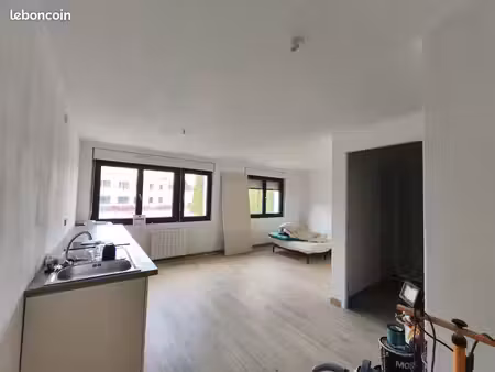 à louer – appartement f1 de 30 m² – vire normandie