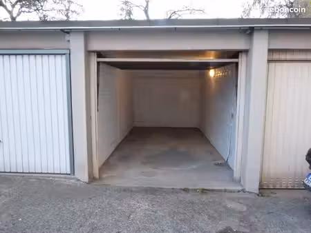 location garage/box paris 19