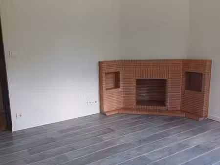 maison centre ville 6 pièces 154m2 730e