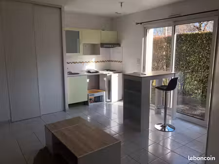 dispo au 15 octobre 2026 – angers beau studio 28 m2 avec petit jardin proche des facs de b