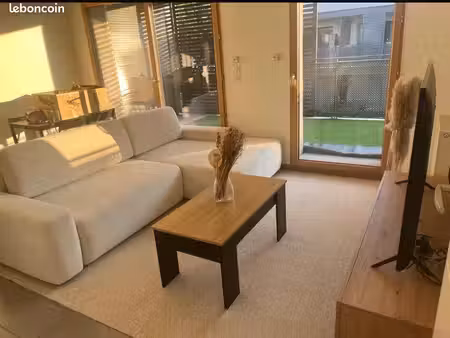 appartement t2 -46m2 + terrasse + garage