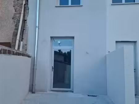 f2