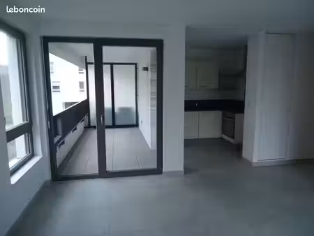 appartement 2p balcon garage