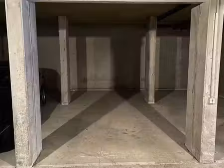 loue parking souterrain dans résidence
