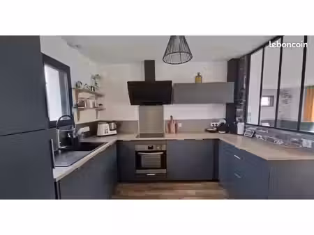 maison 4 pièces 85 m²