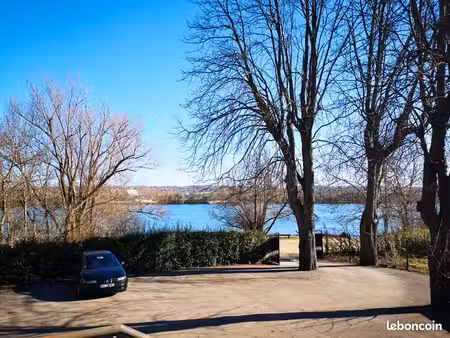 studio meublé 23 m² – bord de saône – saint-germain-au-mont-d’or – gare à 2 min à pied