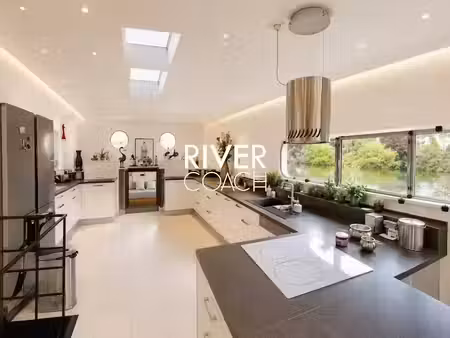 vente appartement 6 pièces 220 m² à le port-marly (78560)  675 000 €