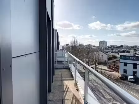 location appartement 2 pièces 45 m² à tours (37100)
