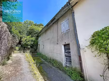 a vendre maison à reconstruire sur un terrain de 315m² à saint michel de lanes.