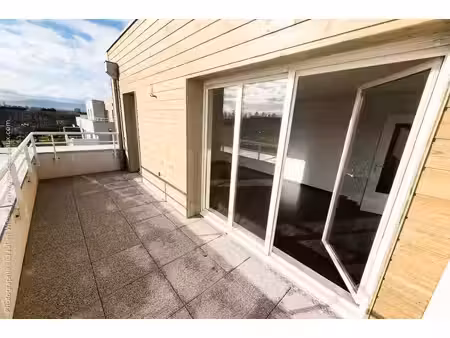 attique f3 de 66m² à blaesheim