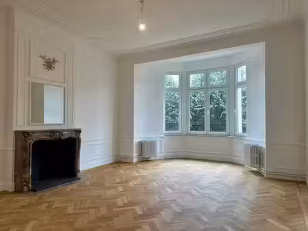 appartement 3 chambres de +/-190m² avec garage