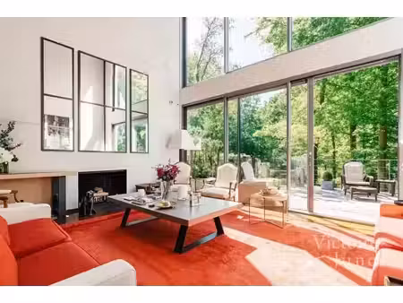 superbe duplex signé m.corbiau au cœur d'un parc de 3 ha
