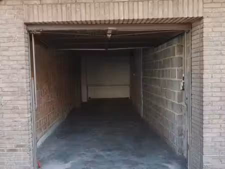 garage fermé sur jette