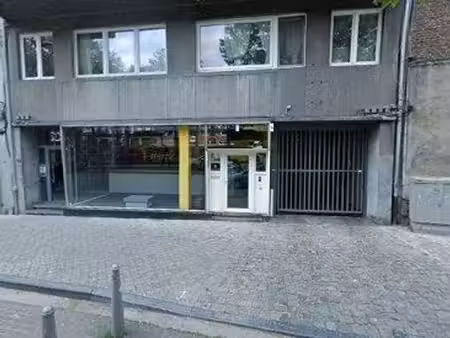 centre ville - 2 emplacements dans une résidence sécurisée