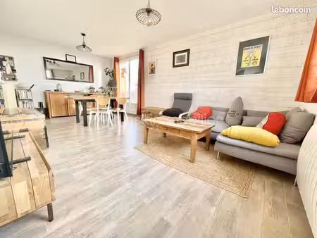 appartement 3 pièces 65 m²