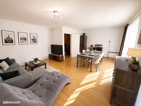 appartement confort  luxe et lumineux à lille • métro à 2 min • 1 à 4 pers • 4 lits • plac