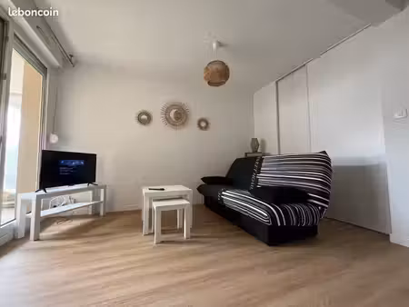 studio meublé + terrasse + parking – métro patte d’oie