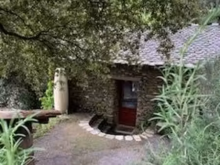 maison en pierre de pays